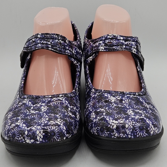 Easy works by Easy Street Floral slip resistant clogs size 9.5 - Picture 5 of 16